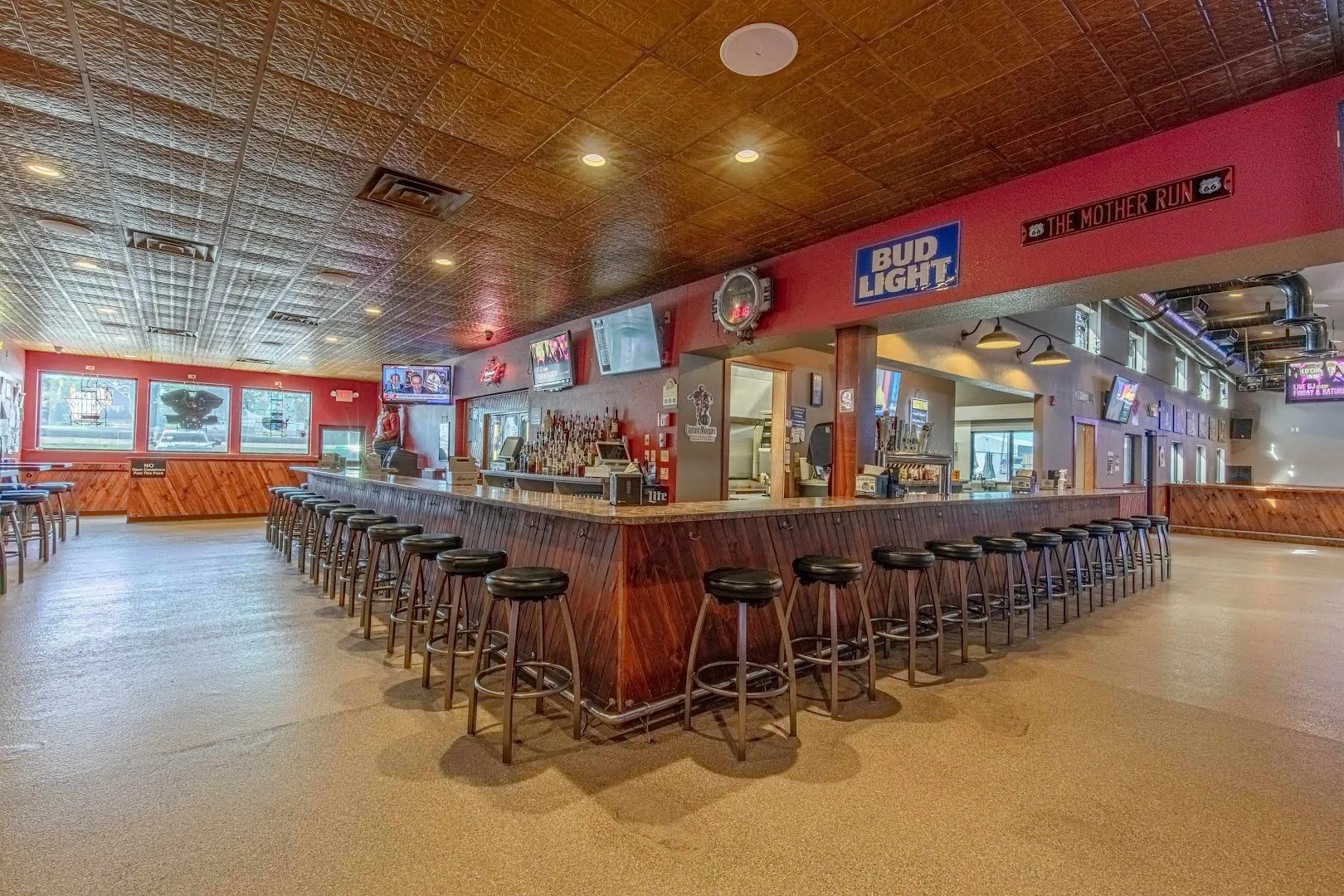 Devon's Friendly Inn